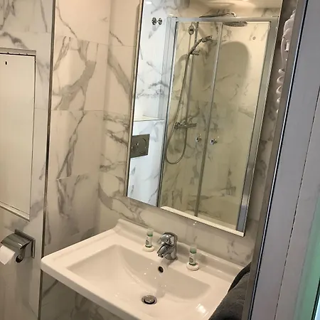 Grand Nouvel Opera Hotel 3*